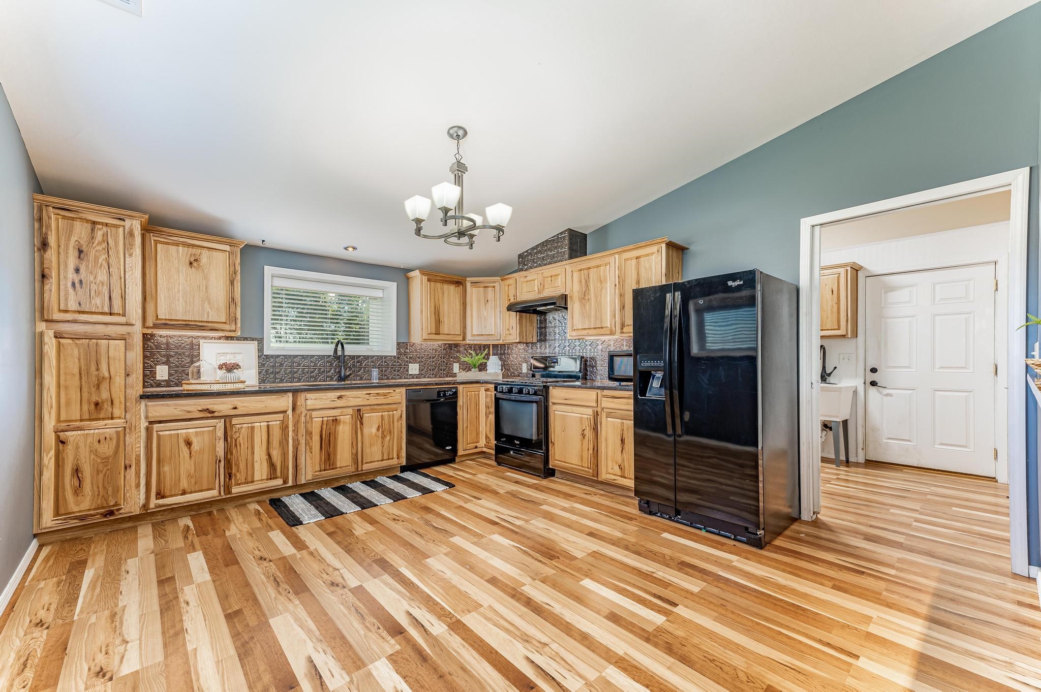 2708 North Andover Road Andover, KS 67002 - Photo 20 of 27