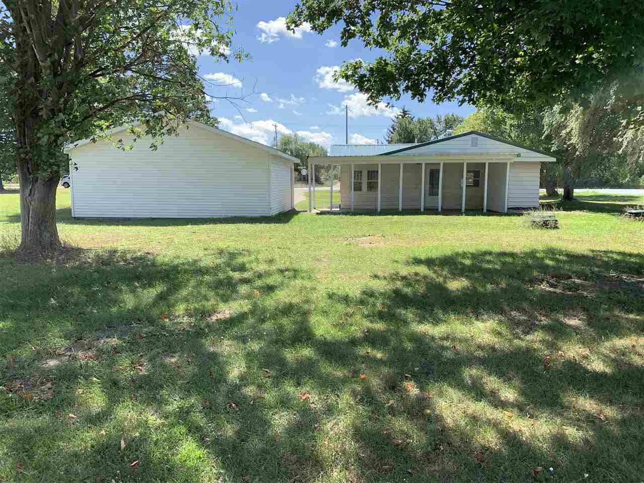 11494 West Washington Road Sumner, MI 48889 - Photo 12 of 21 1866736-11.JPG
