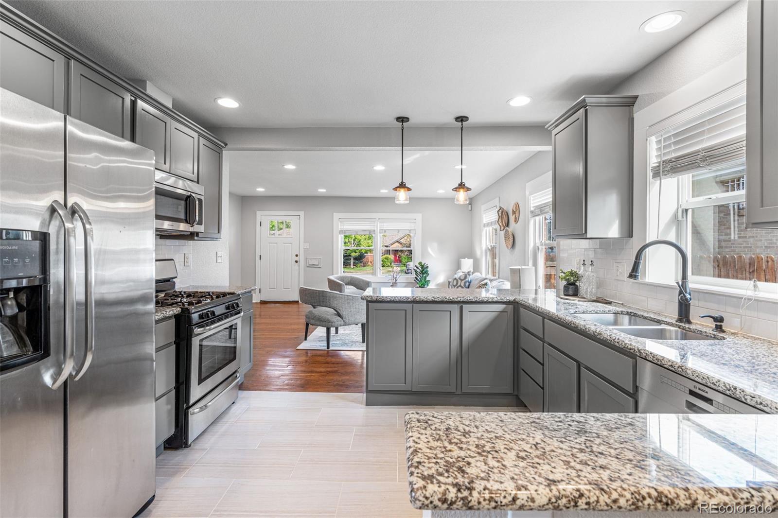 3059 Cherry Street Denver, CO 80207 - Photo 14 of 50