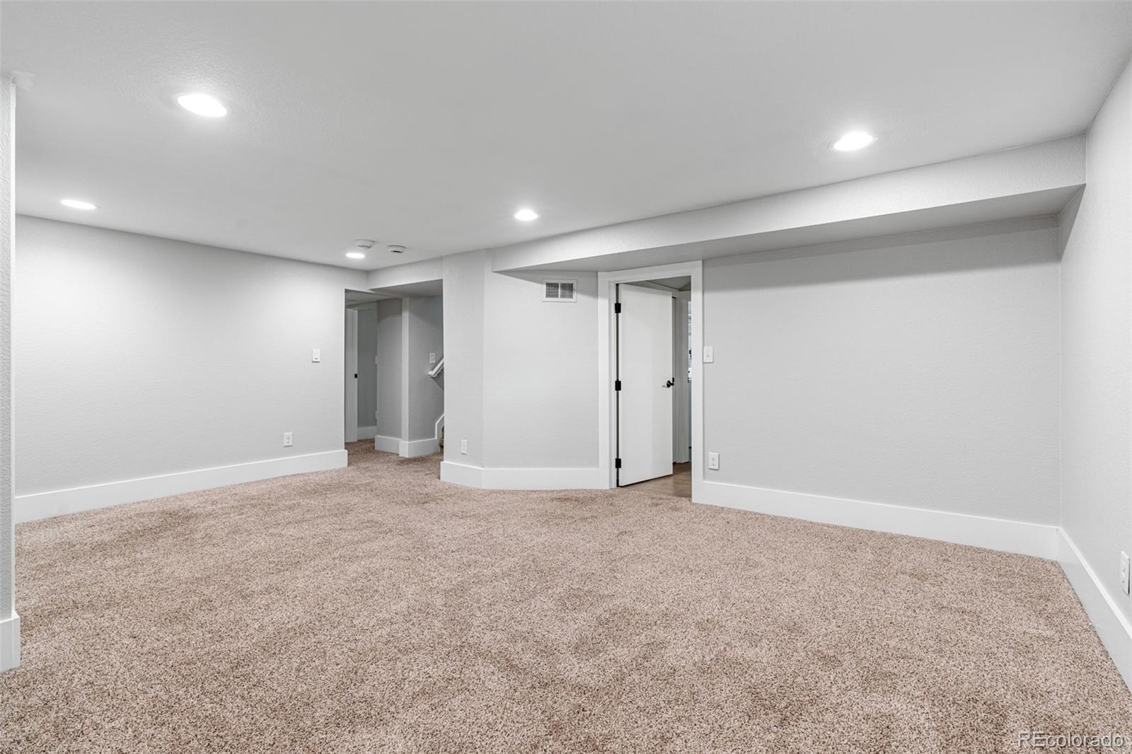 3059 Cherry Street Denver, CO 80207 - Photo 28 of 50