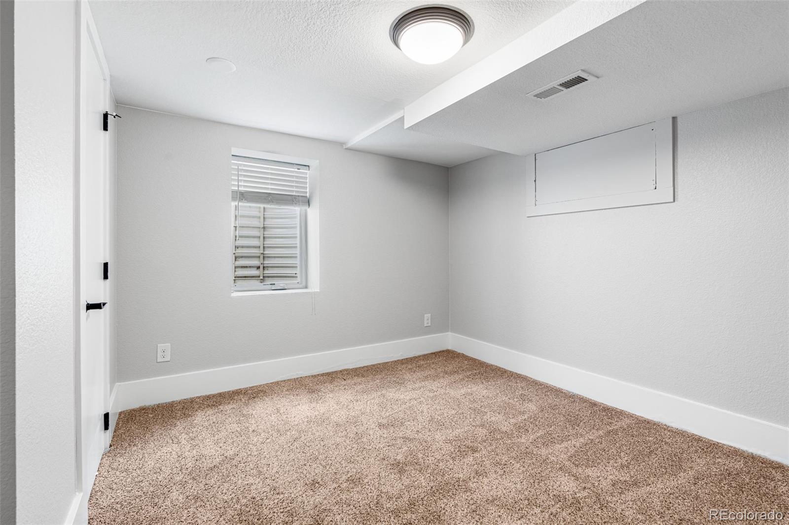 3059 Cherry Street Denver, CO 80207 - Photo 30 of 50