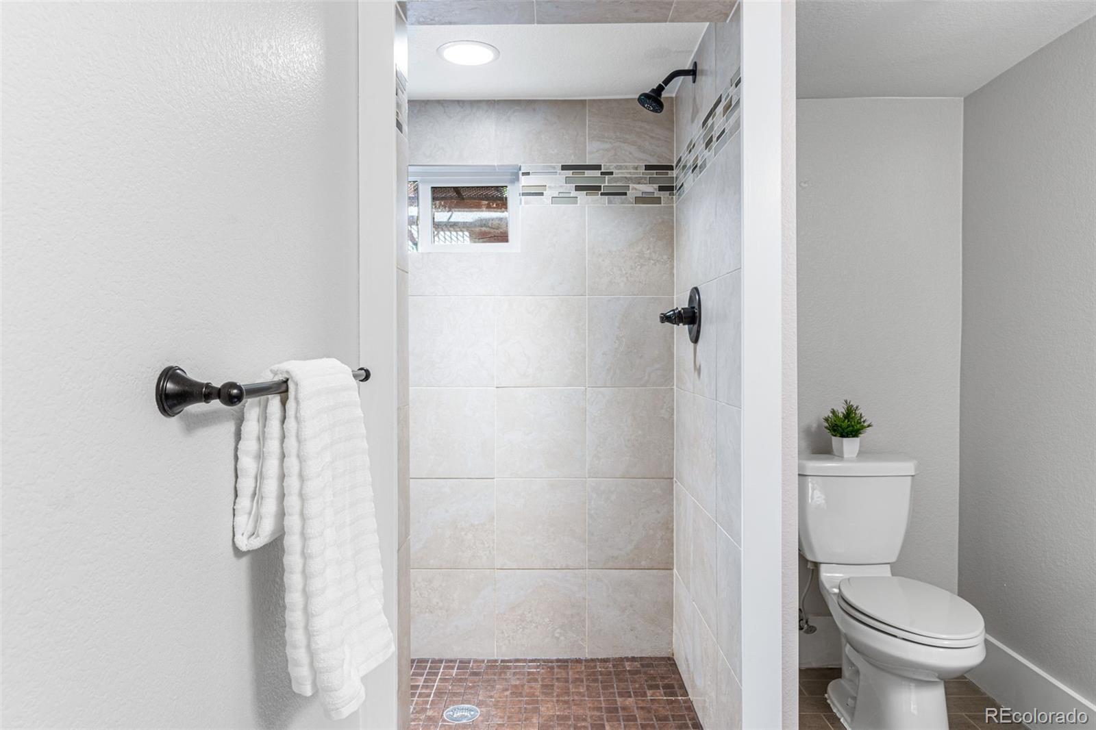 3059 Cherry Street Denver, CO 80207 - Photo 32 of 50