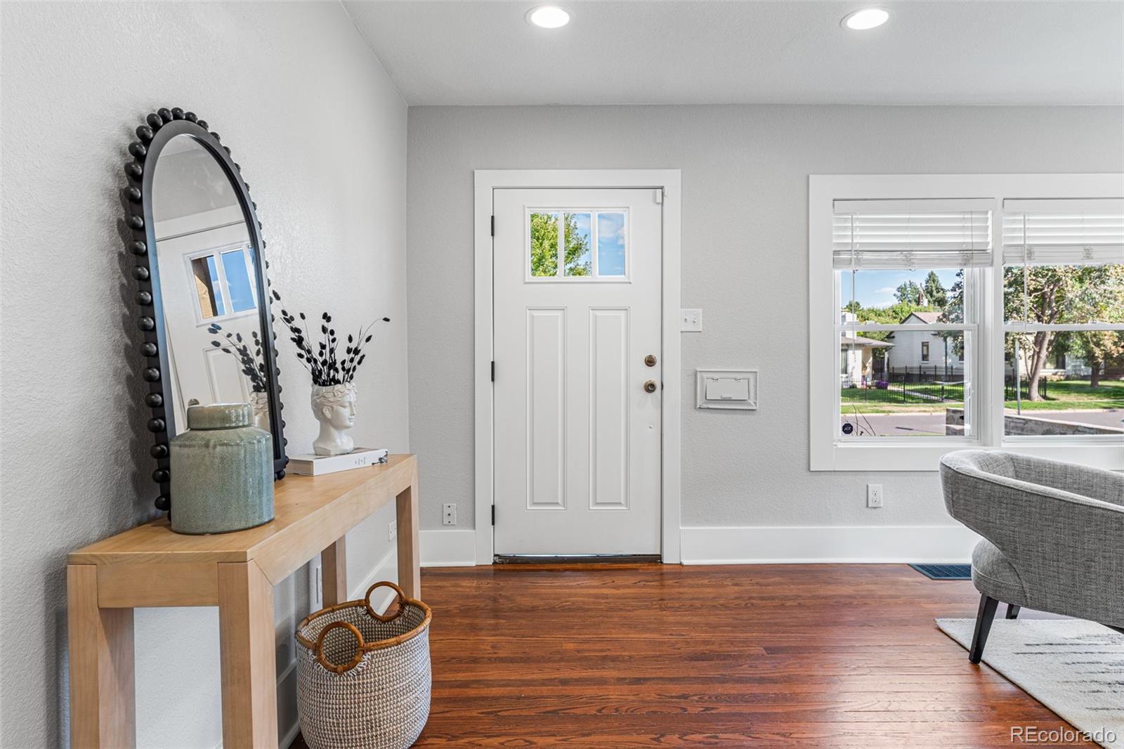 3059 Cherry Street Denver, CO 80207 - Photo 4 of 50