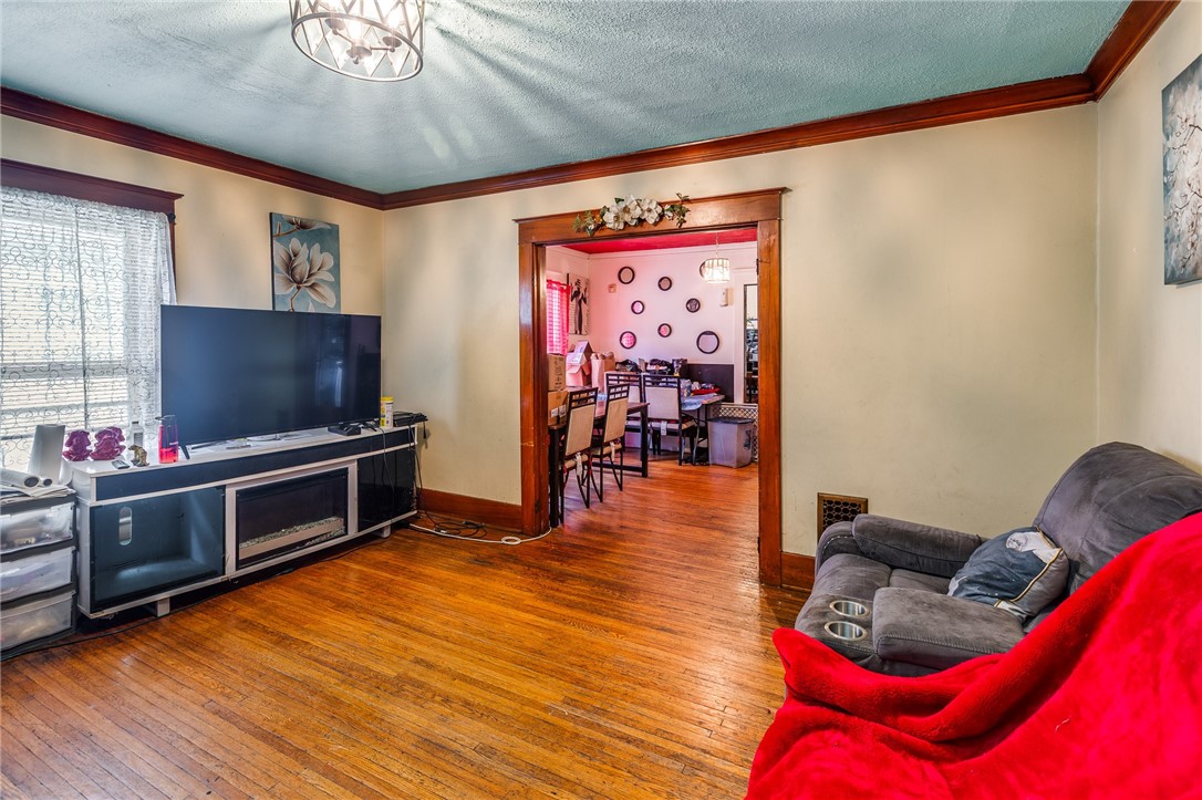 799 Atlantic Avenue Rochester, NY 14609 - Photo 7 of 37