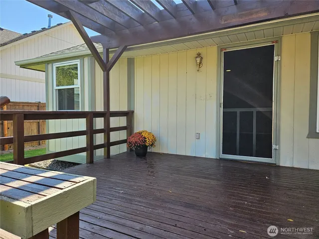 a view of an outdoor sitting space
