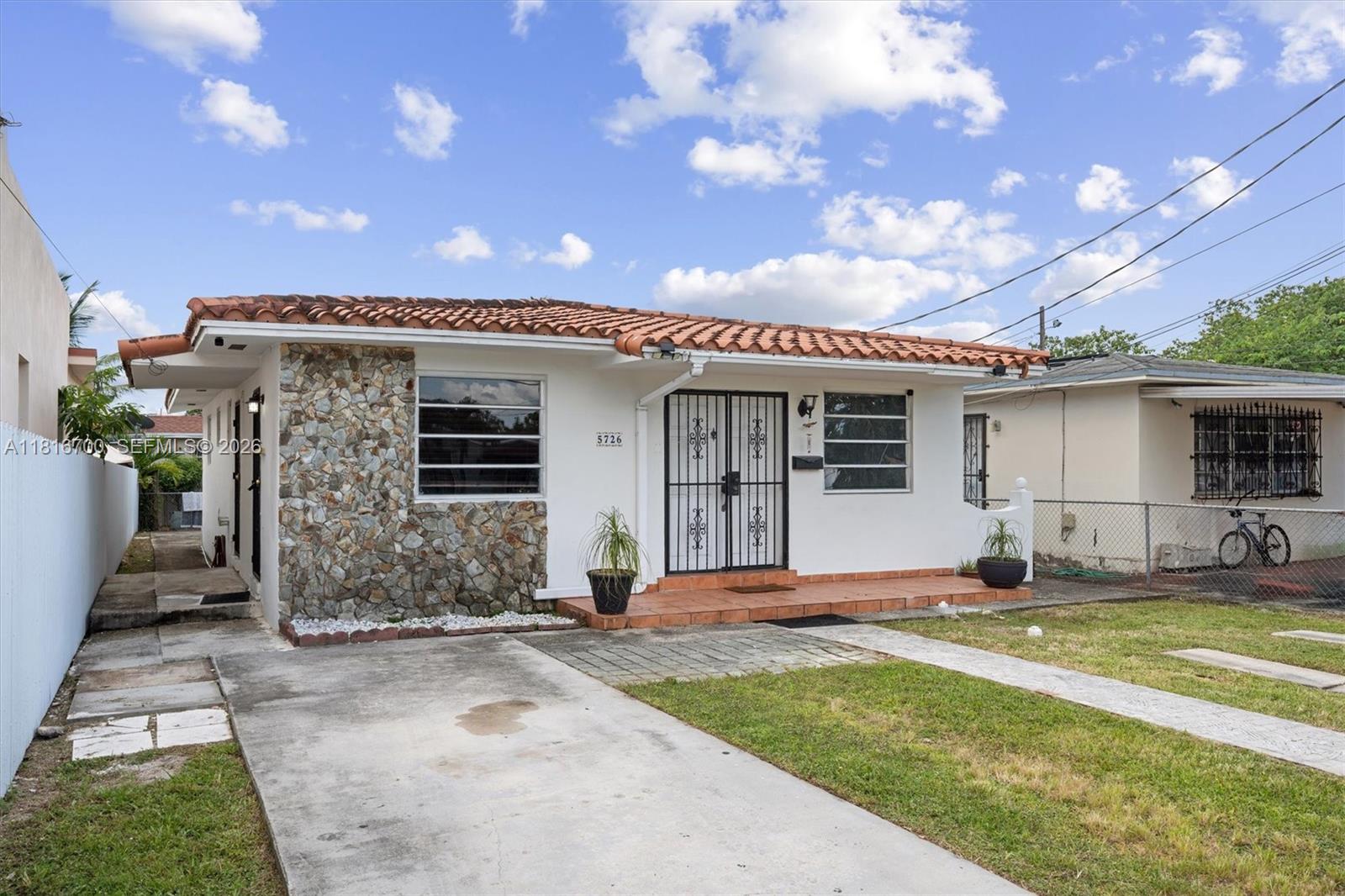 5726 Southwest 20th Street Miami, FL 33155 - Photo 1 of 27 Photo 1