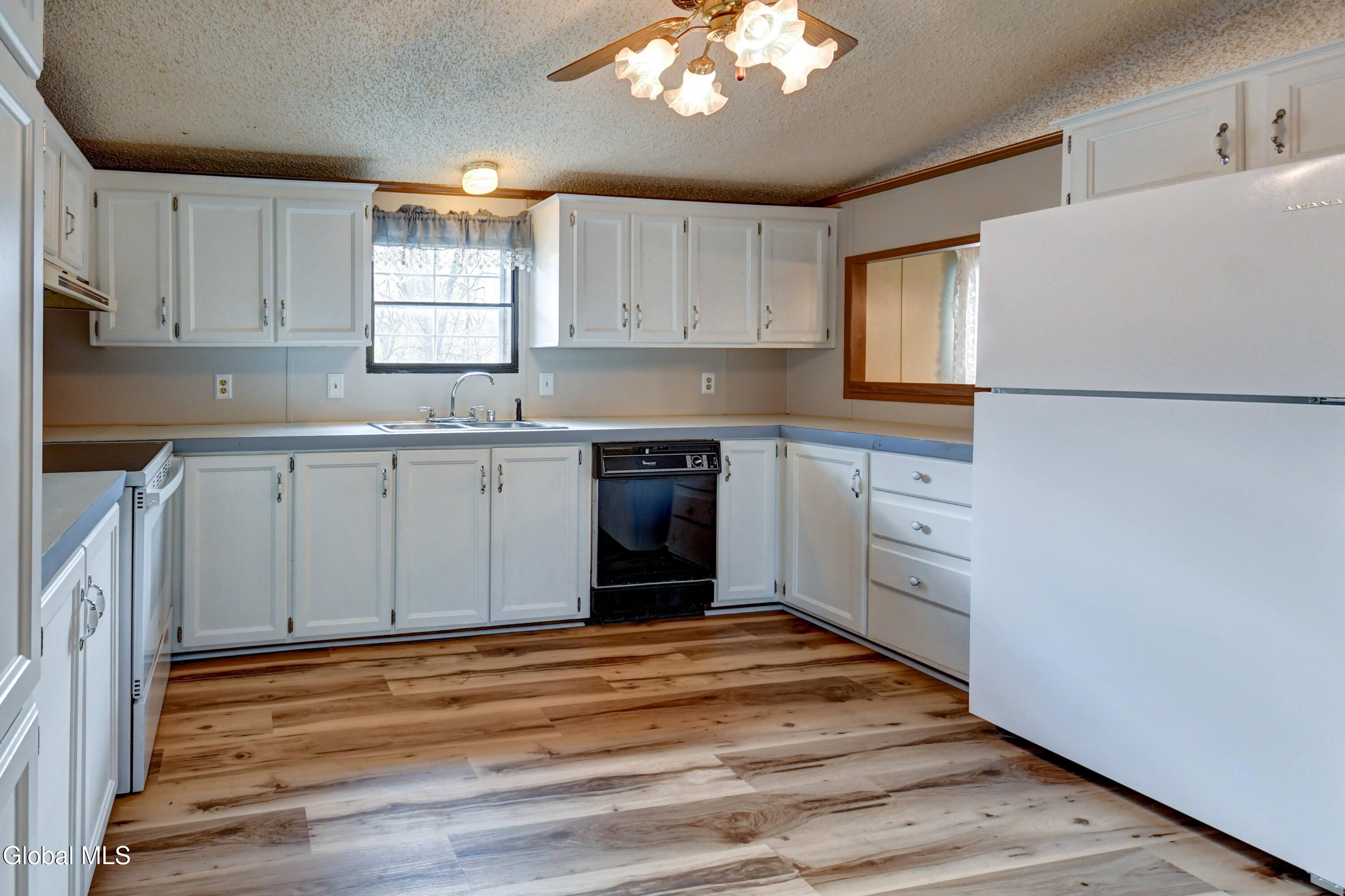 494 Lepper Road Fort Johnson, NY 12070 - Photo 14 of 65 Kitchen