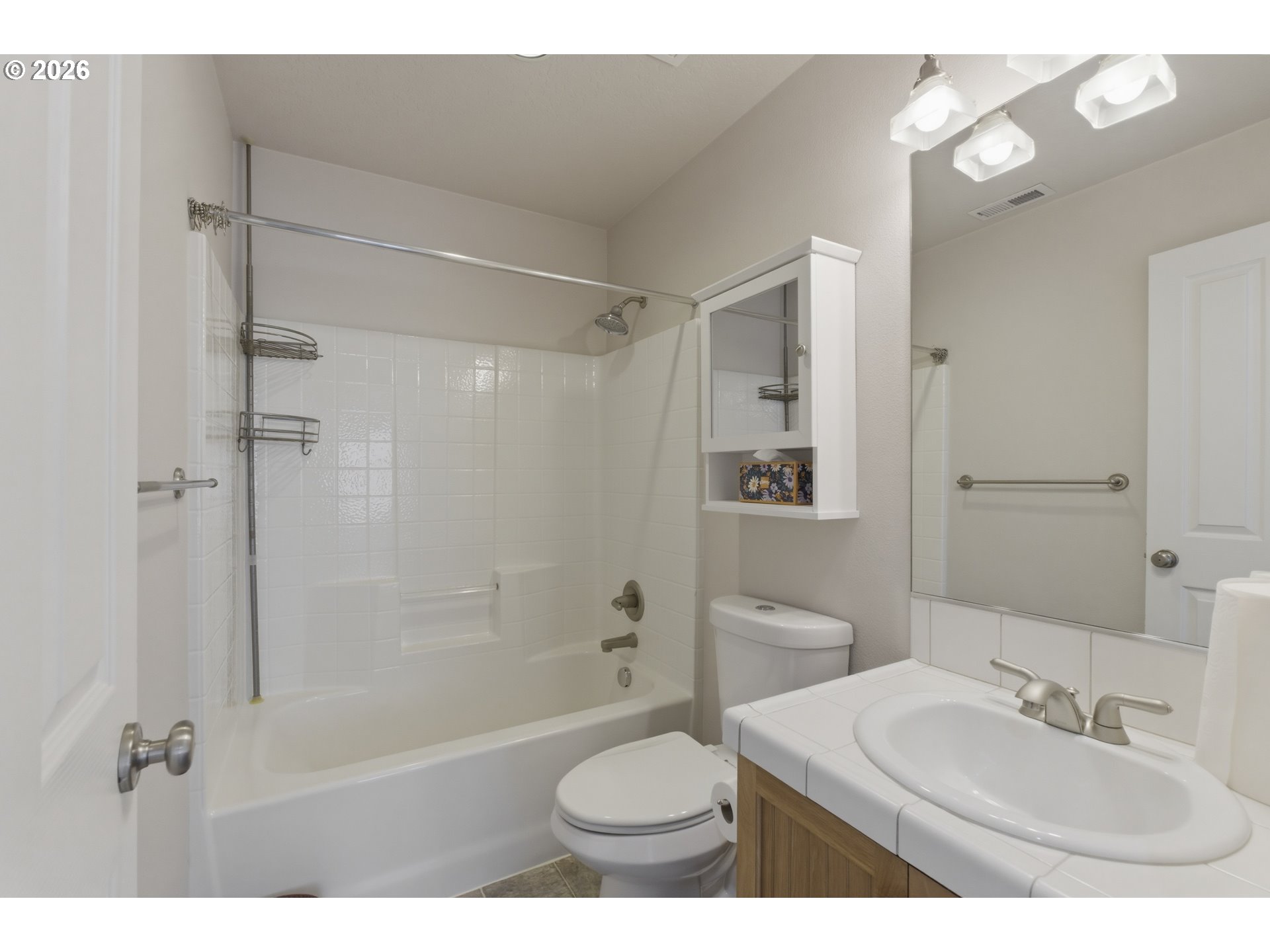 11137 Southwest Koller Street Tualatin, OR 97062 - Photo 17 of 27