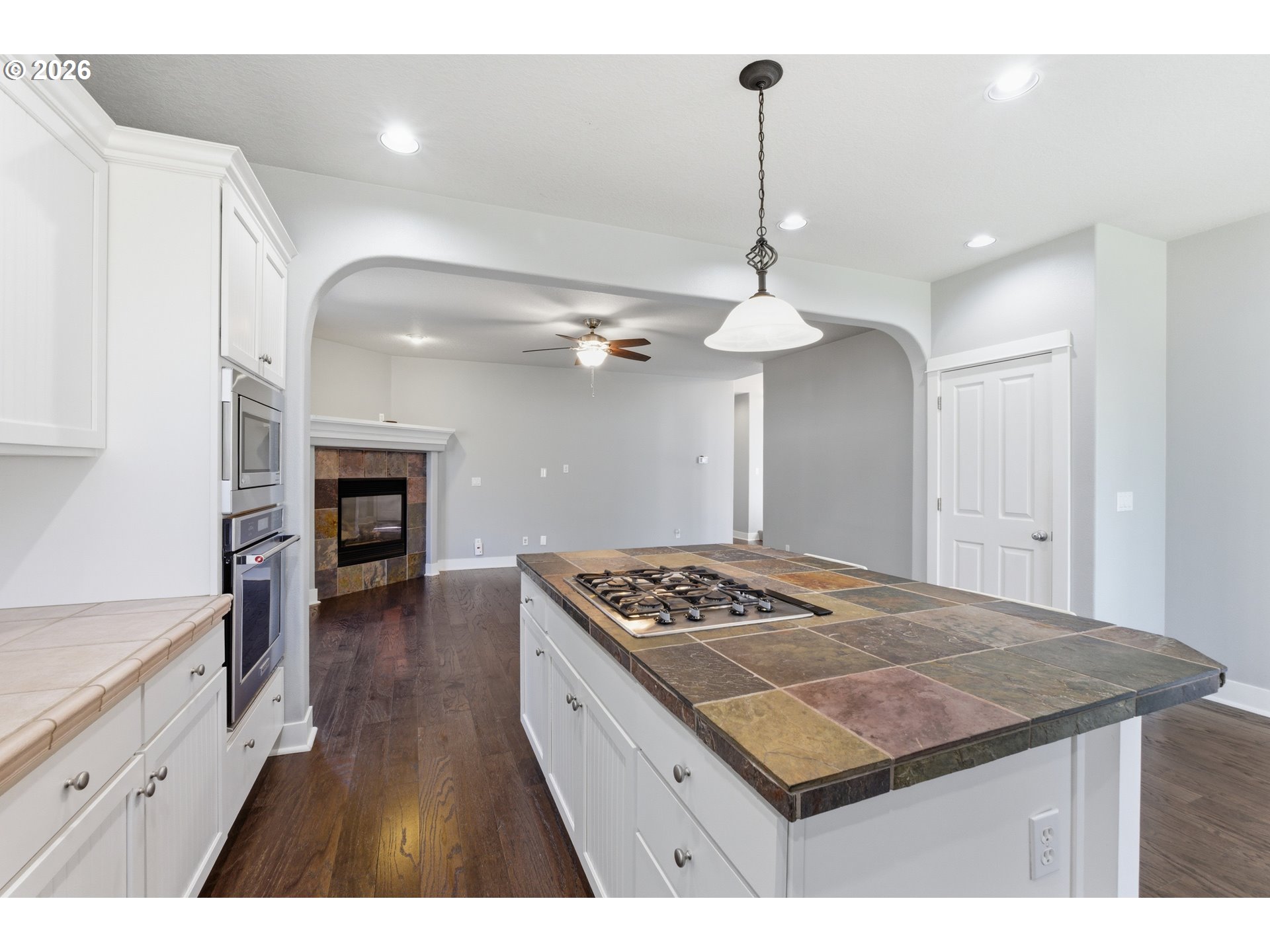 11137 Southwest Koller Street Tualatin, OR 97062 - Photo 6 of 27