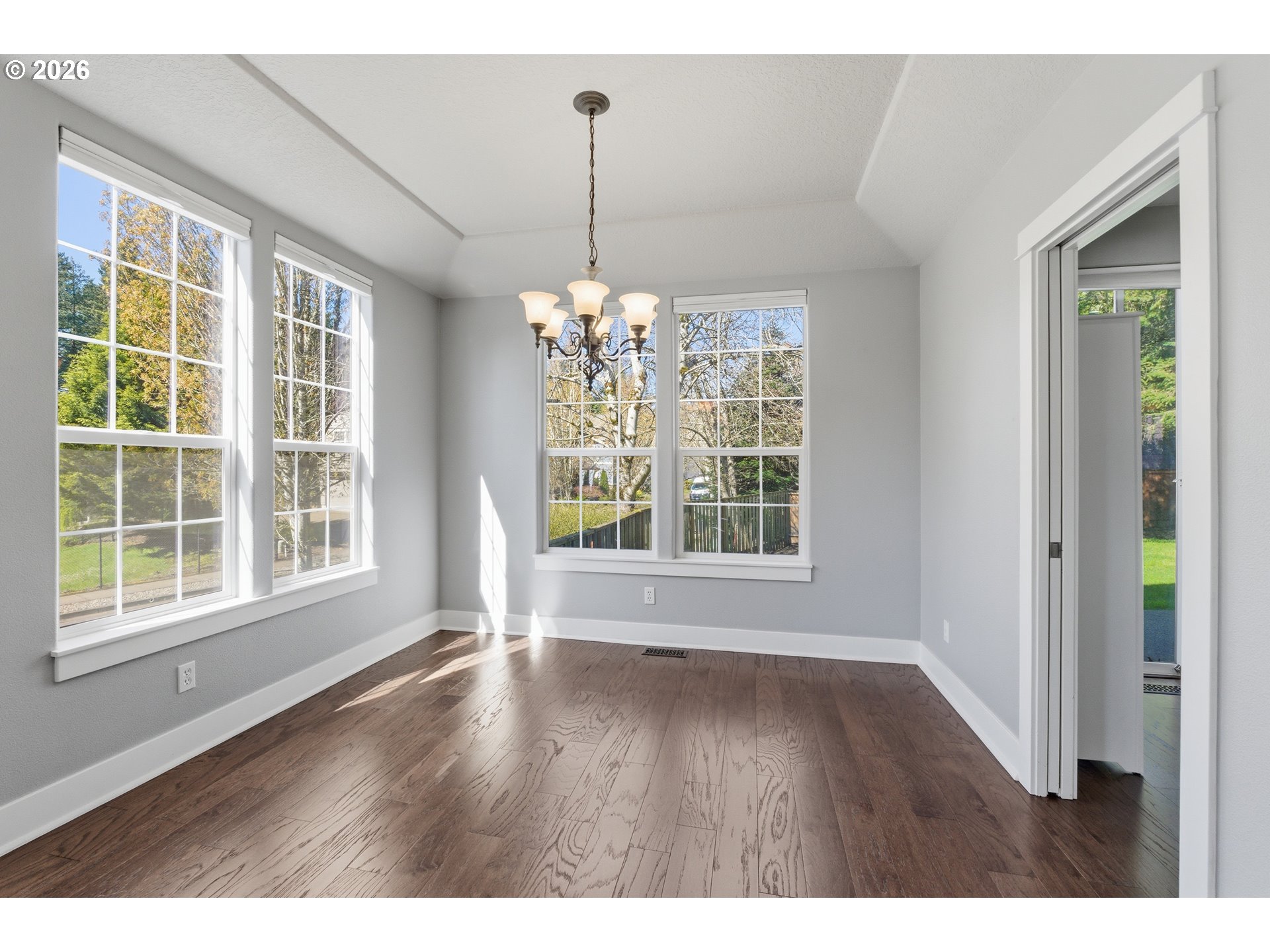 11137 Southwest Koller Street Tualatin, OR 97062 - Photo 9 of 27 Dining Area