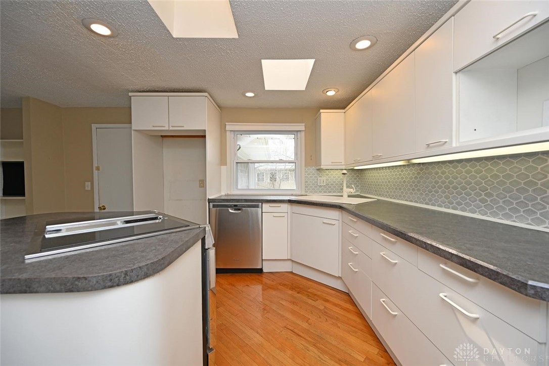 288 Monarch Road Centerville, OH 45458 - Photo 12 of 46
