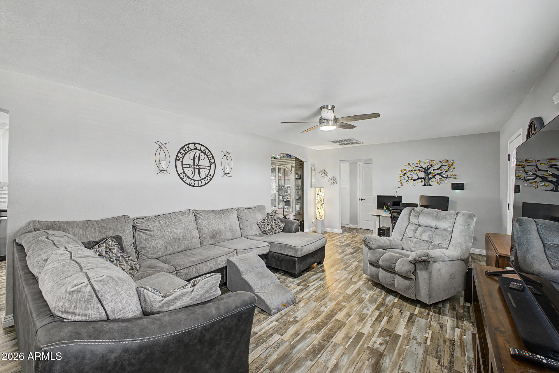 3038 West Charter Oak Road Phoenix, AZ 85029 - Photo 11 of 40 10-Charter Oak