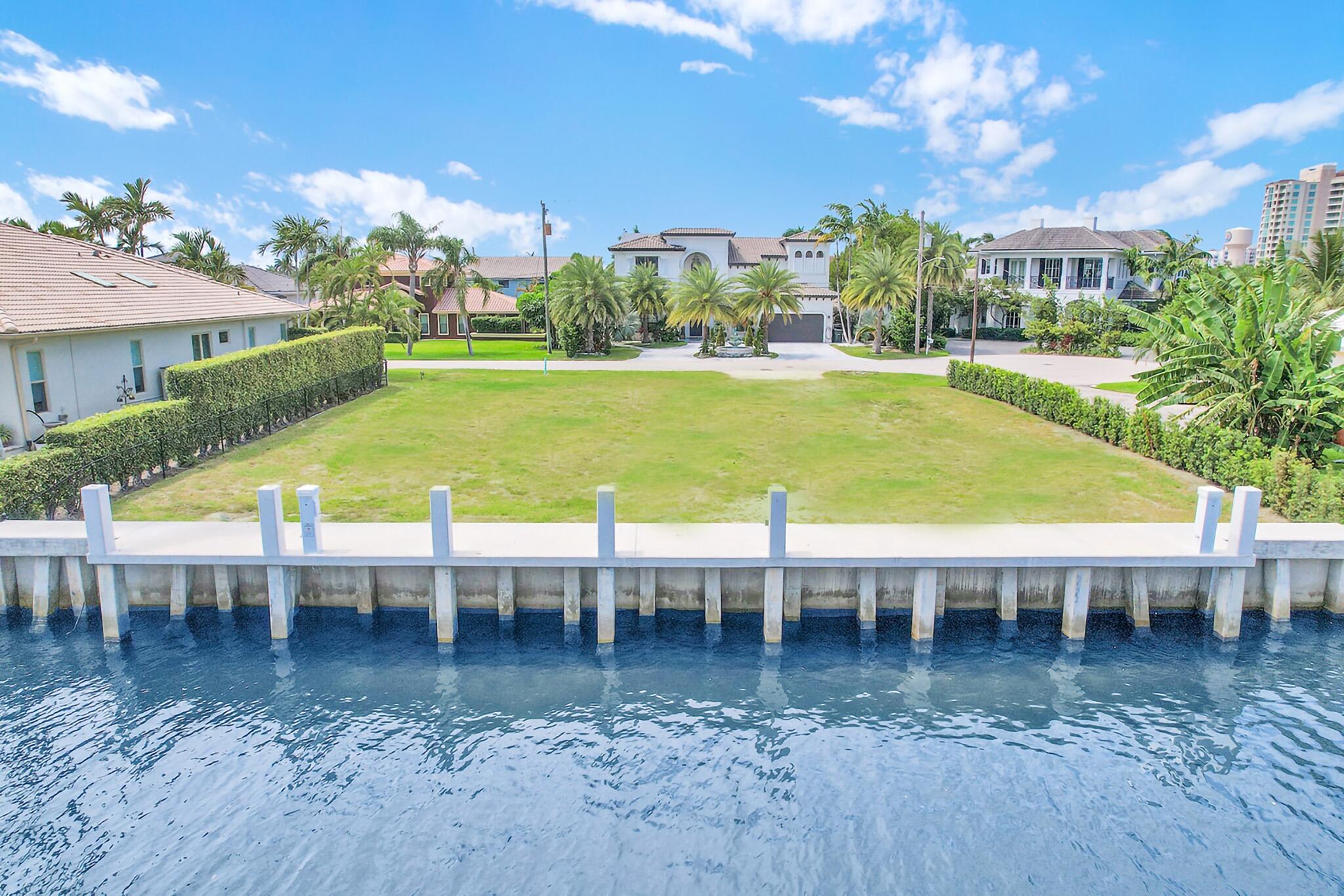 876 Forsyth Street Boca Raton, FL 33487 - Photo 7 of 12 Private 90 Ft Boat Dock and Seawall