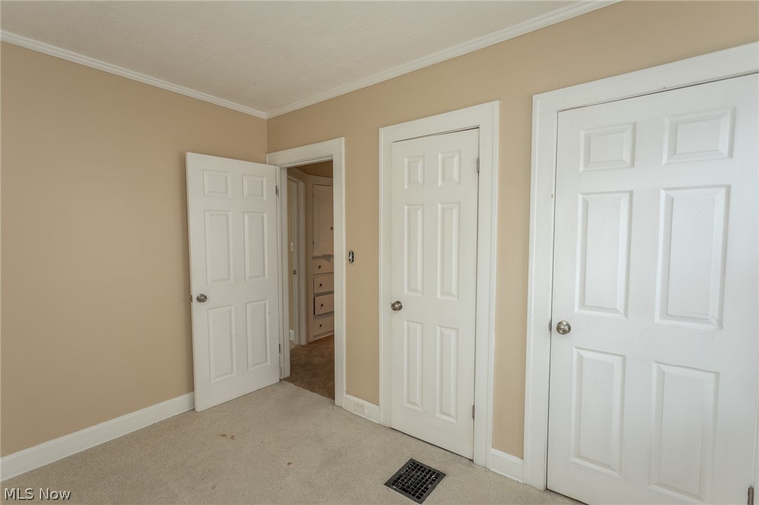 878 Clarence Road Cleveland Heights, OH 44121 - Photo 22 of 32