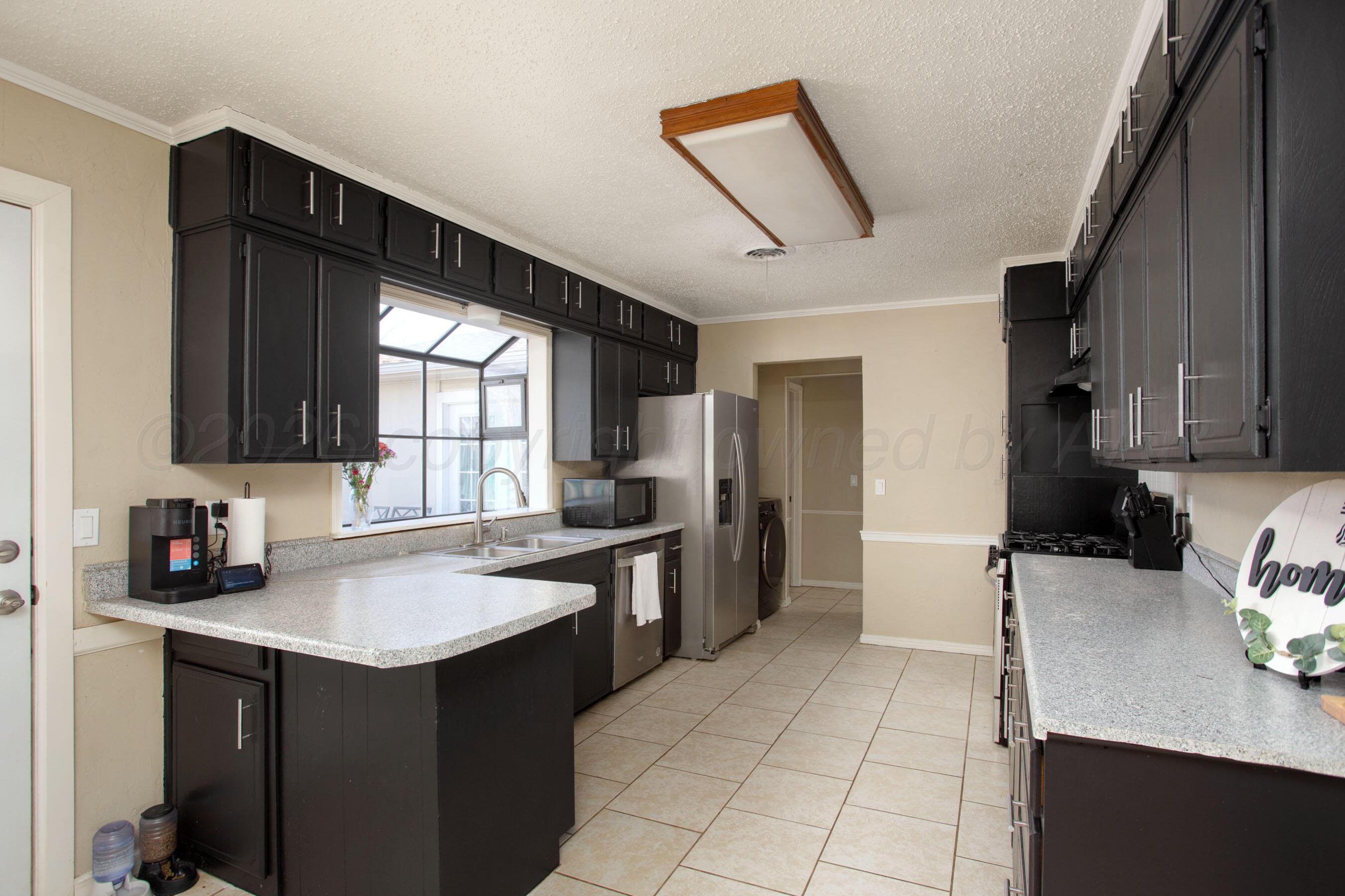 6007 Chisholm Circle Amarillo, TX 79109 - Photo 11 of 23 2