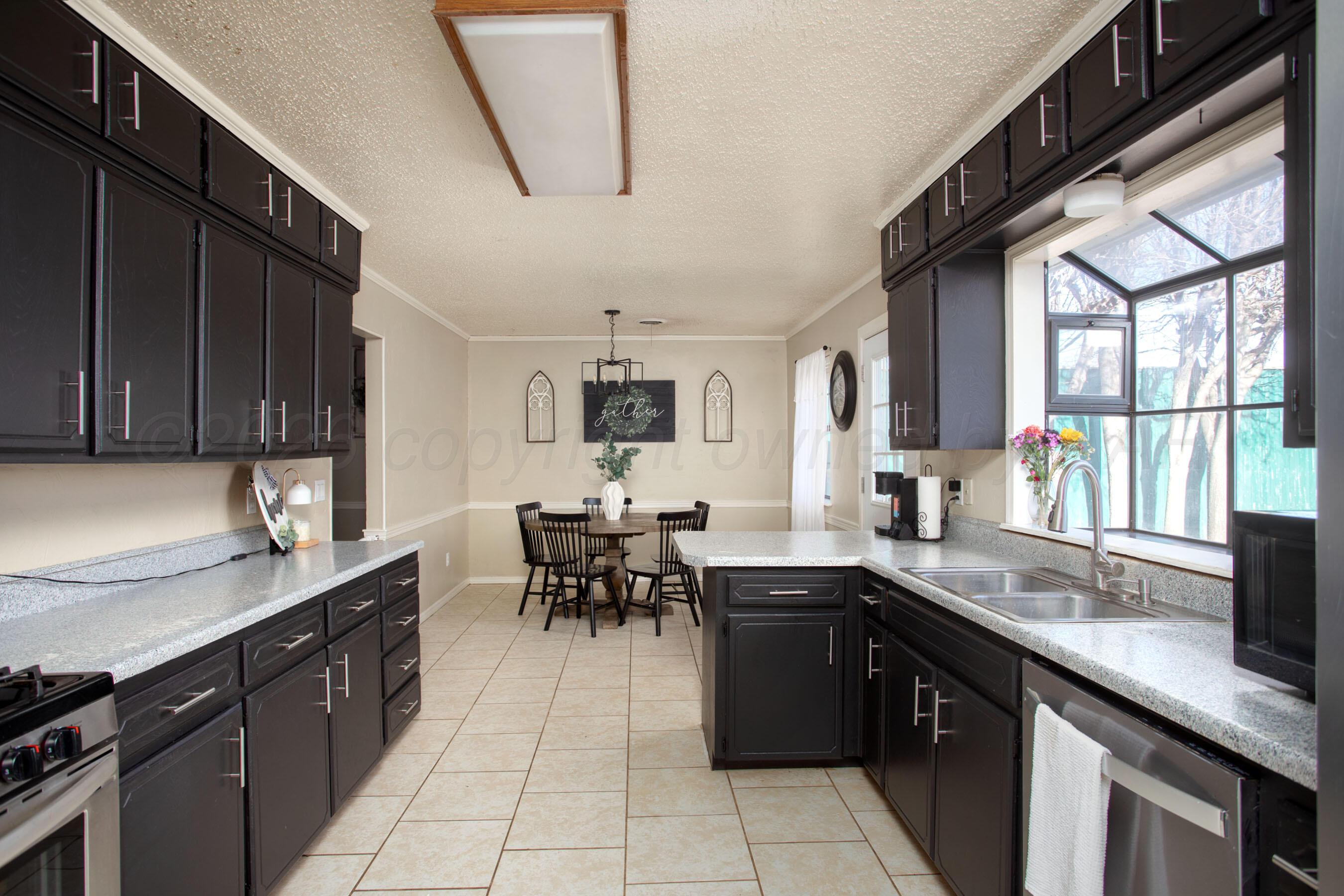 6007 Chisholm Circle Amarillo, TX 79109 - Photo 10 of 23 4