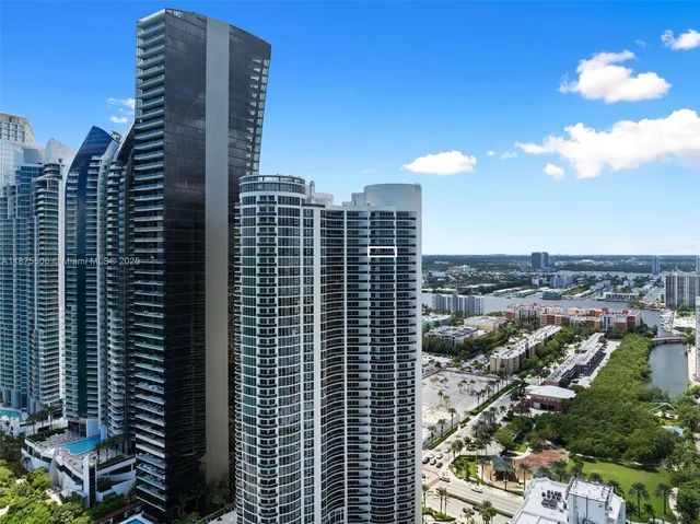 $13,900 | 17201 Collins Avenue, Unit 3708, Sunny Isles Beach, FL 33160