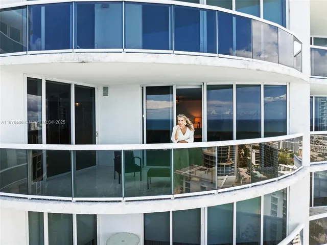 $13,900 | 17201 Collins Avenue, Unit 3708, Sunny Isles Beach, FL 33160