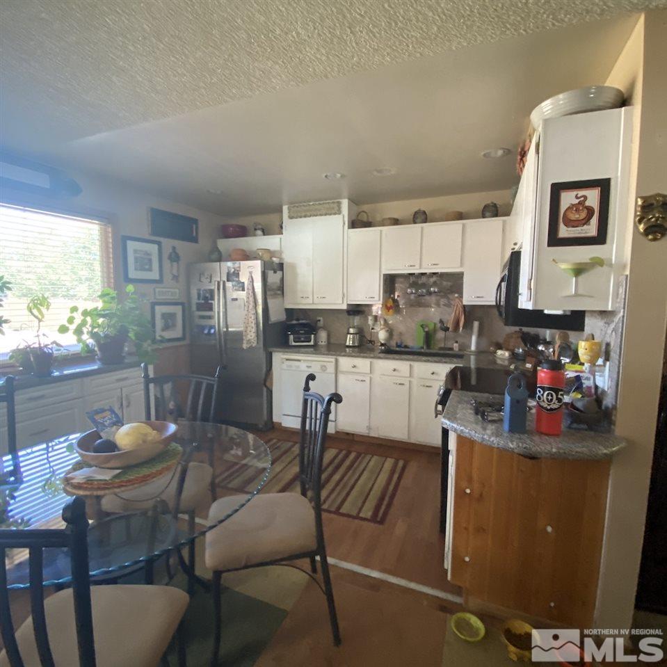 3445 Greta Place Reno, NV 89503 - Photo 6 of 27 Photo 6