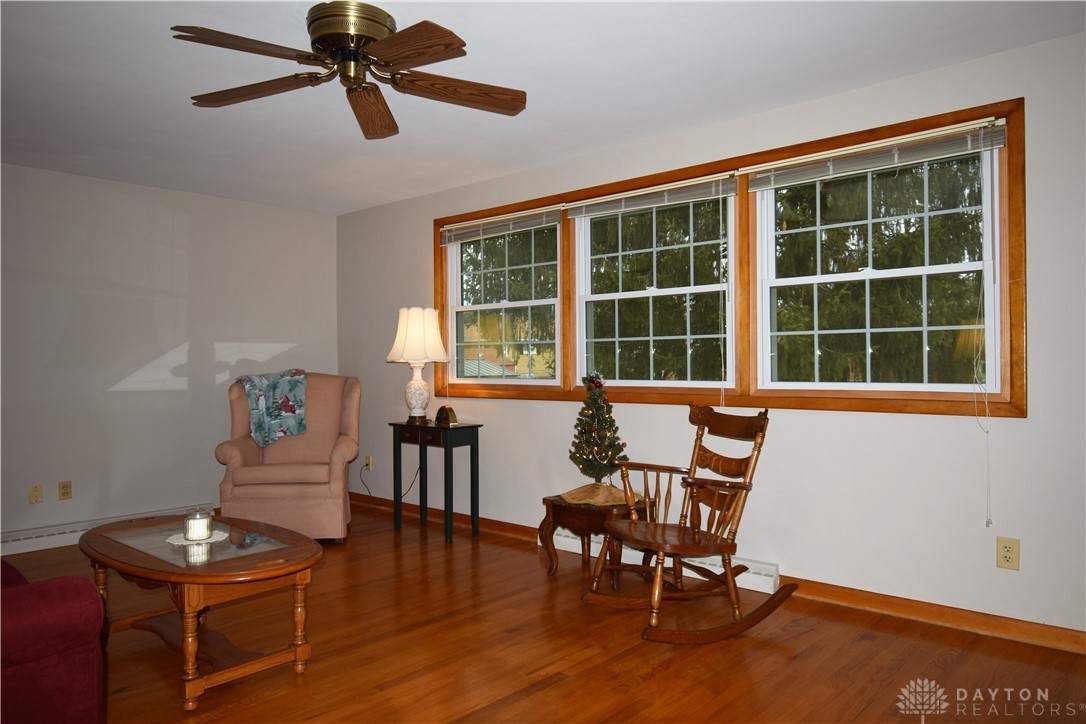 4342 Phoenix Drive Springfield, OH 45503 - Photo 6 of 25 LR