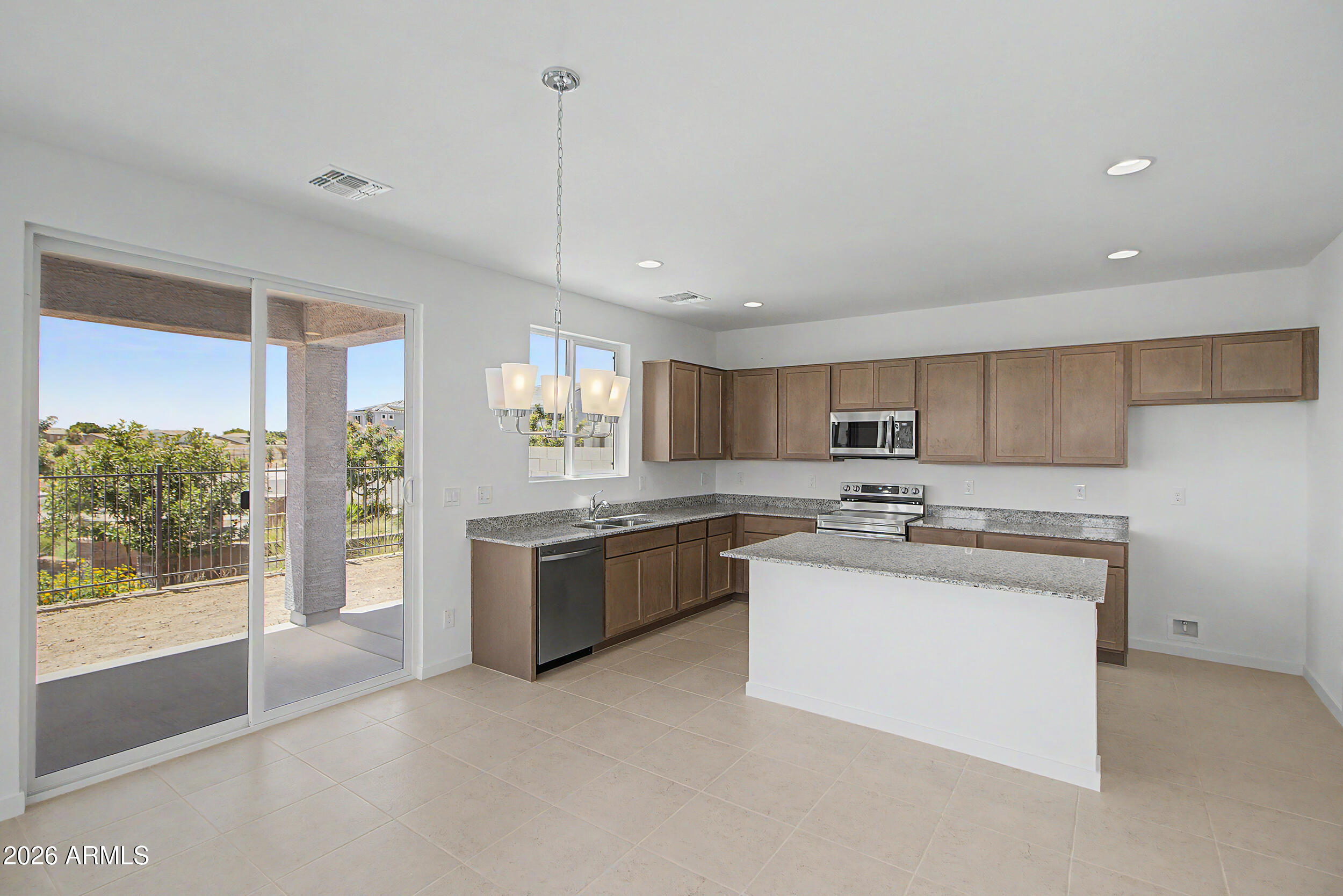 652 South Del Rancho Mesa, AZ 85208 - Photo 17 of 48