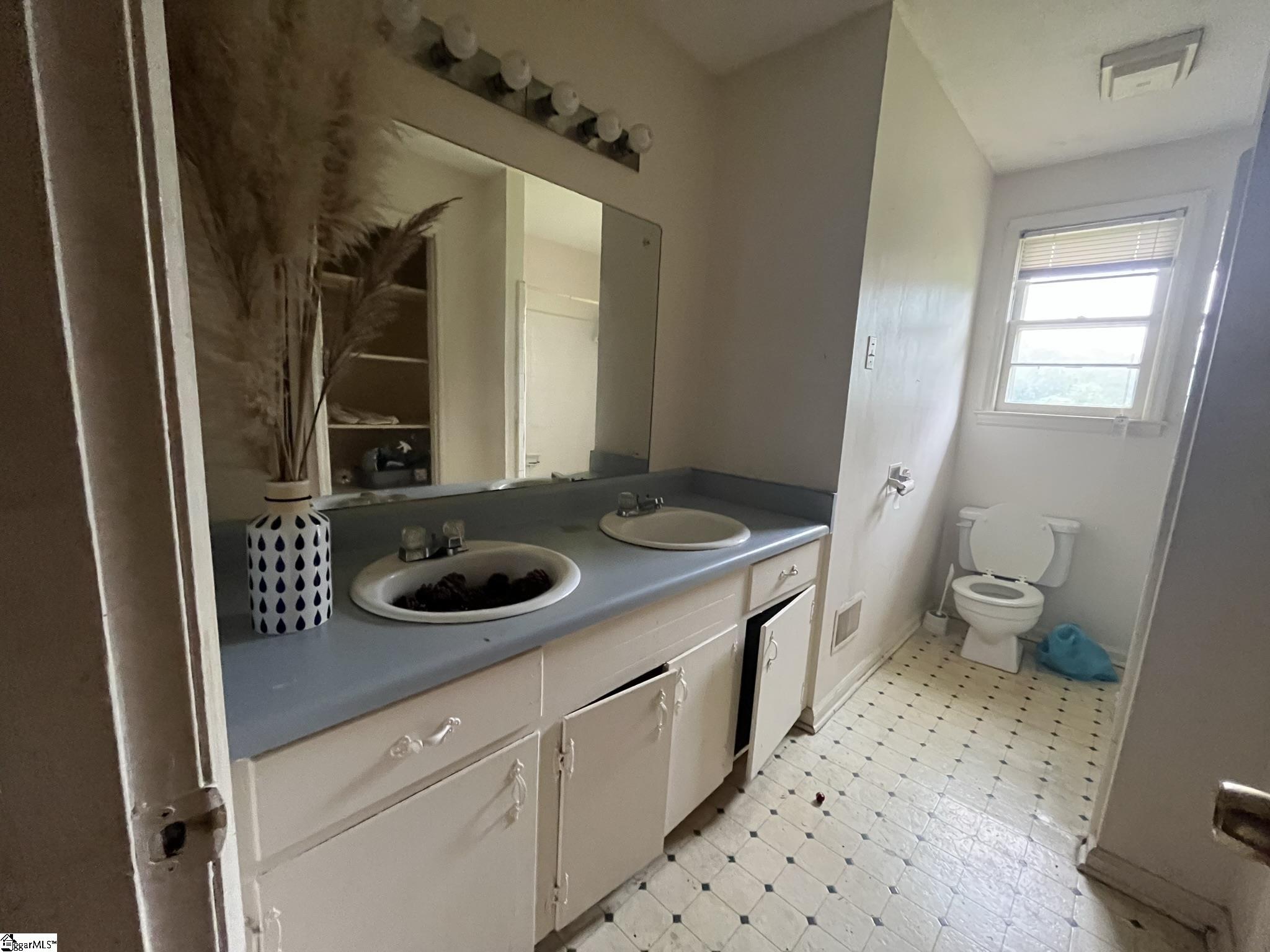 500 Barnwell Road Spartanburg, SC 29303 - Photo 2 of 6