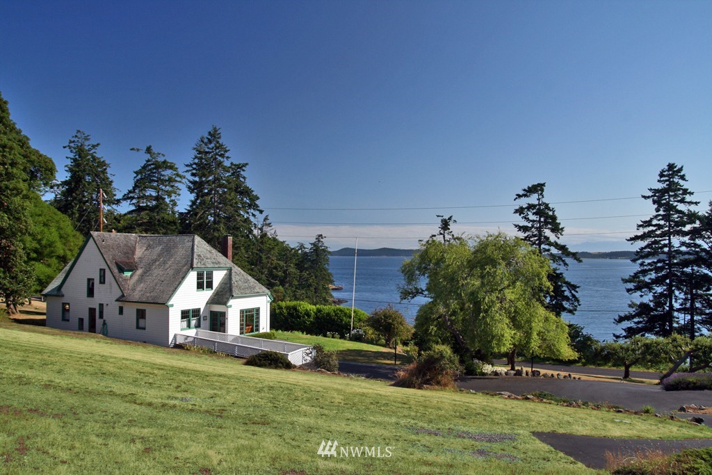 4214 Pear Point Road San Juan Island, WA 98250 - Photo 14 of 21 Gallery Image 14