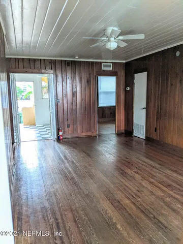 $1,600 | 2224 Ocean Drive South, Unit 3, Jacksonville Beach, FL 32250