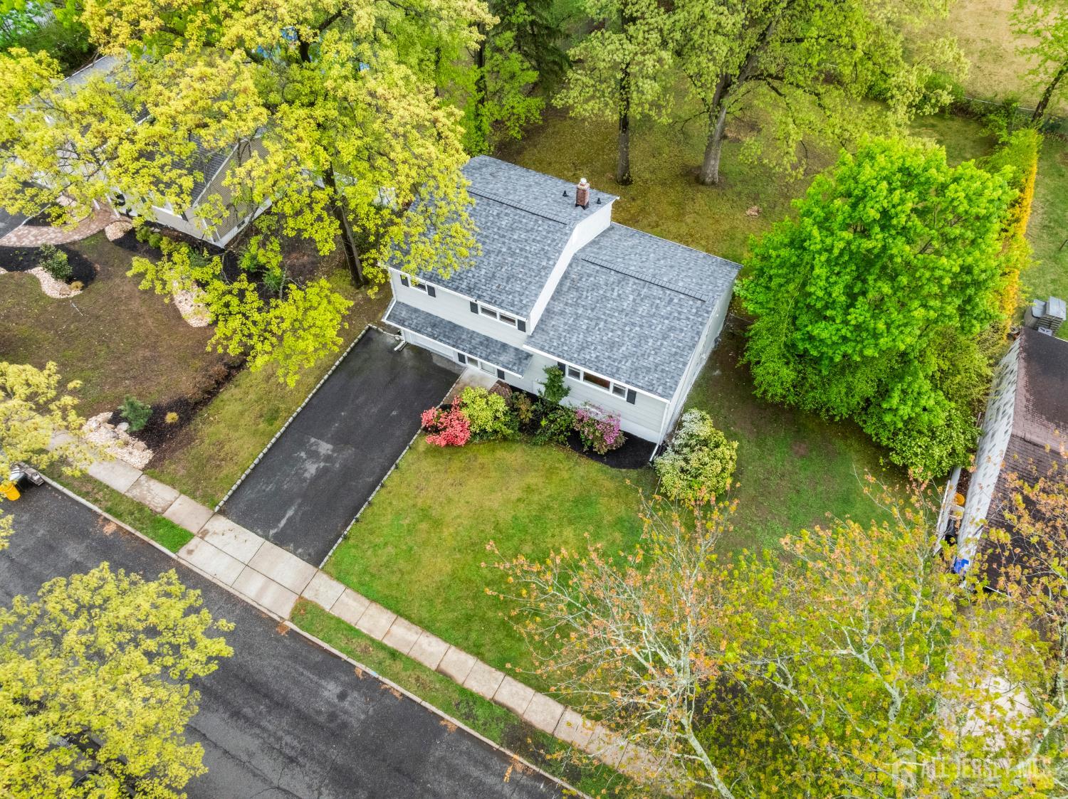12 Barrie Road East Brunswick, NJ 08816 - Photo 23 of 27