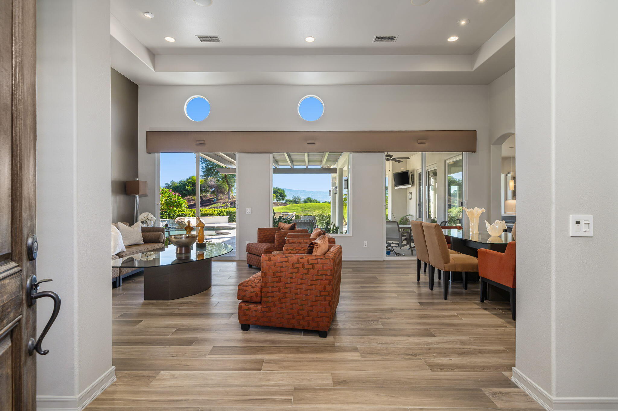 350 Loch Lomond Road Rancho Mirage, CA 92270 - Photo 8 of 43 17-web-or-mls-JBLoch_OPMG_0925_017