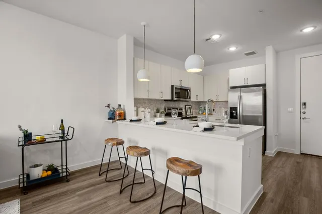 $225,000 | 6324 North Lamar Boulevard, Unit 216, Austin, TX 78752