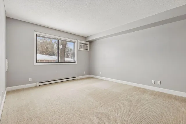 $195,000 | 350 Shelard Parkway, Unit 111, Minneapolis, MN 55426