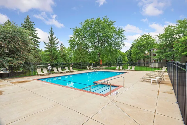 $195,000 | 350 Shelard Parkway, Unit 111, Minneapolis, MN 55426