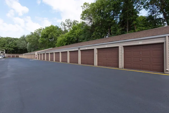 $195,000 | 350 Shelard Parkway, Unit 111, Minneapolis, MN 55426