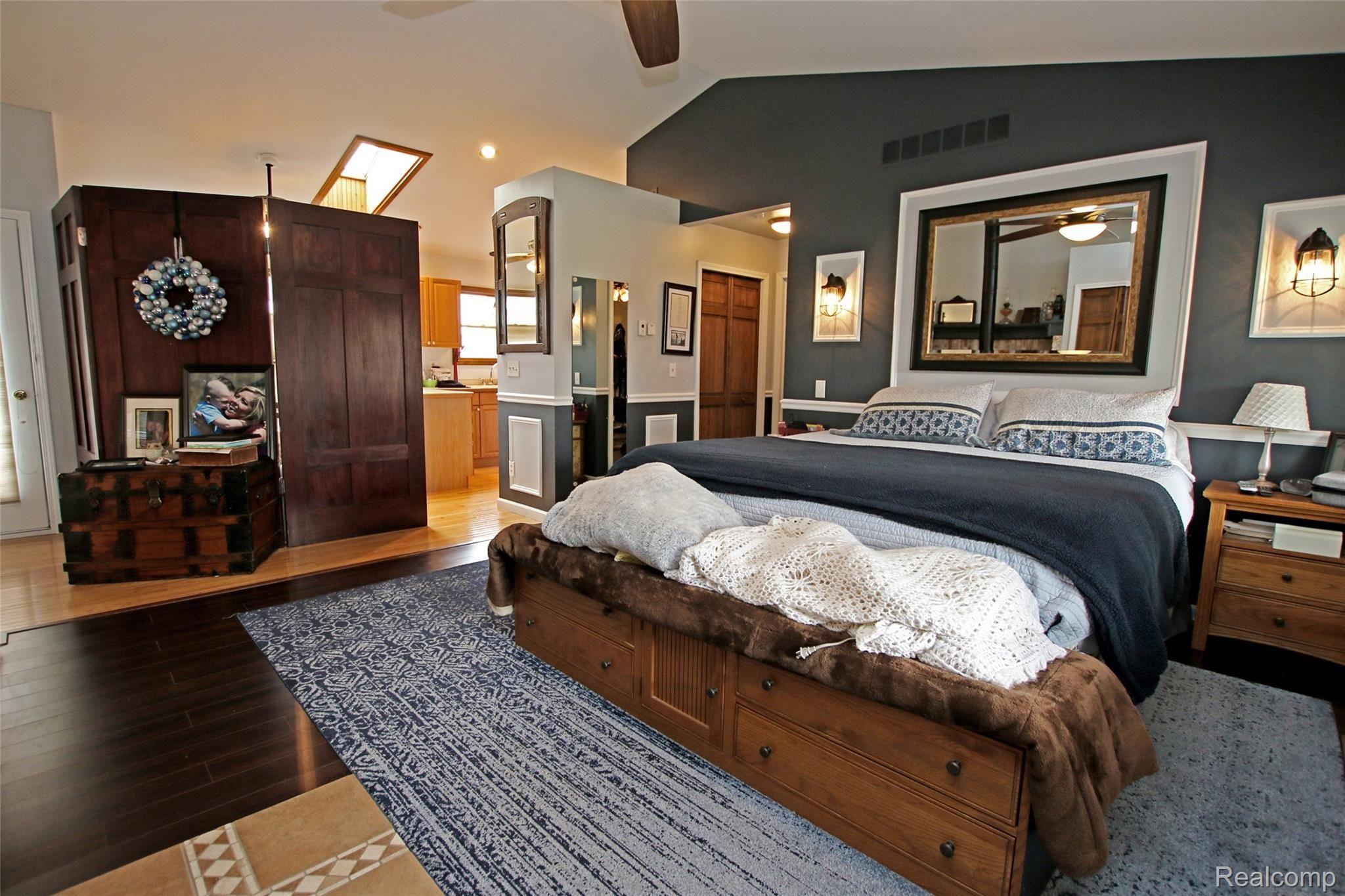 7037 Dutch Road Goodrich, MI 48438 - Photo 24 of 93 24) Master Suite.jpg