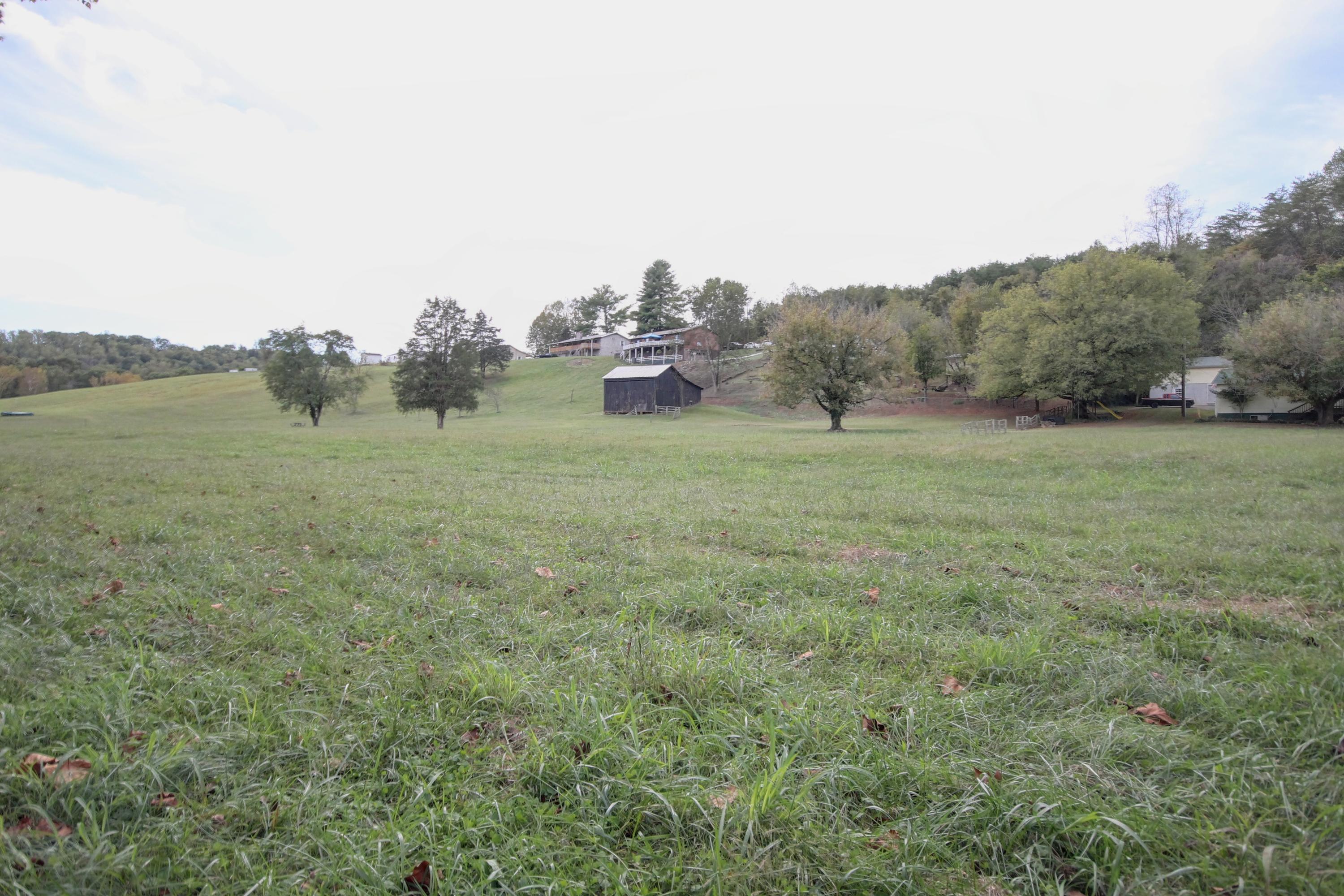 2922 Grove Road Mascot, TN 37806 - Photo 12 of 38 IMG_2709_10_11