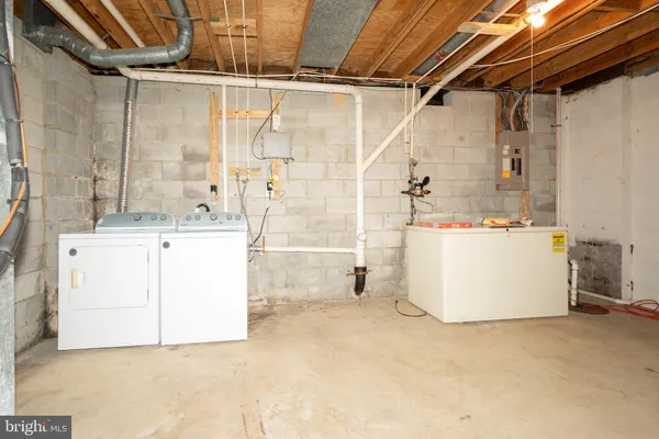 $400,000 | 14806 Ashford Court, Laurel, MD 20707