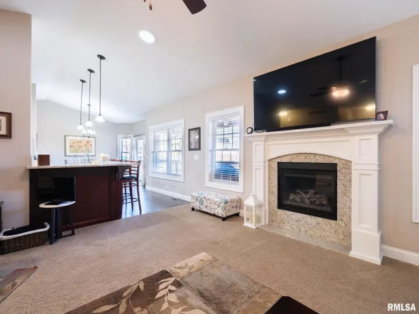 $539,900 | 11224 North Sycamore Creek Drive, Dunlap, IL 61525