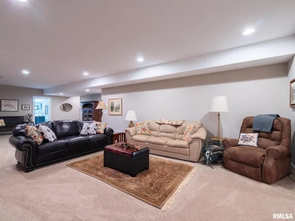 $539,900 | 11224 North Sycamore Creek Drive, Dunlap, IL 61525