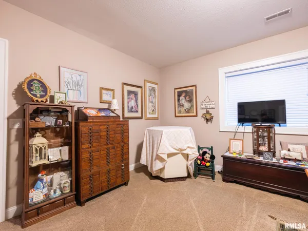 $539,900 | 11224 North Sycamore Creek Drive, Dunlap, IL 61525