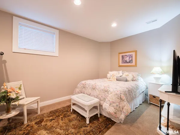 $539,900 | 11224 North Sycamore Creek Drive, Dunlap, IL 61525