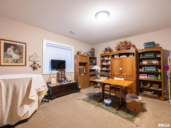 $539,900 | 11224 North Sycamore Creek Drive, Dunlap, IL 61525