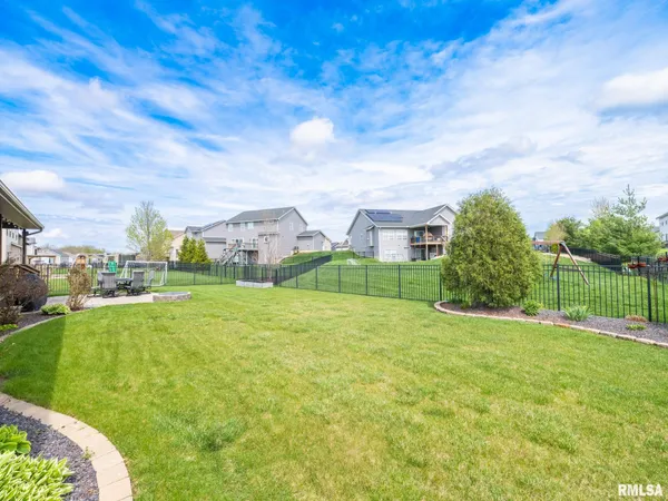 $539,900 | 11224 North Sycamore Creek Drive, Dunlap, IL 61525