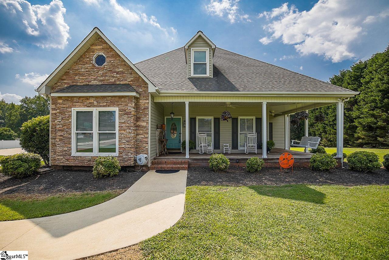 311 Wren Road Piedmont, SC 29673 - Photo 1 of 36