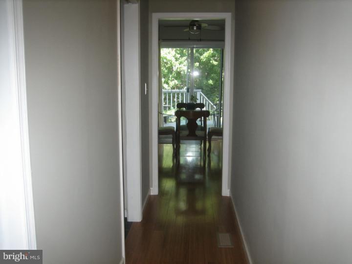 17 Withams Road Newark, DE 19711 - Photo 12 of 22 Hallway