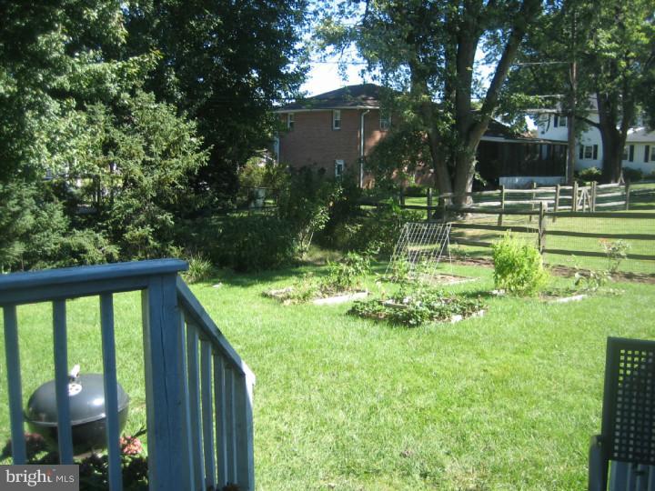 17 Withams Road Newark, DE 19711 - Photo 21 of 22 View in Back