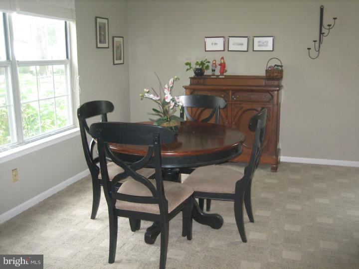 17 Withams Road Newark, DE 19711 - Photo 7 of 22 Dining Room
