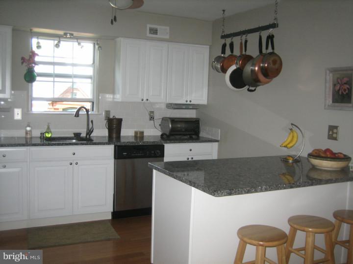 17 Withams Road Newark, DE 19711 - Photo 9 of 22 Kitchen