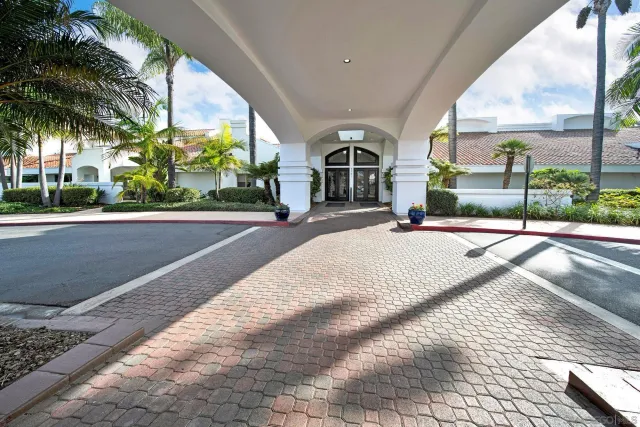 $1,149,000 | 6055 Dassia Way, Oceanside, CA 92056