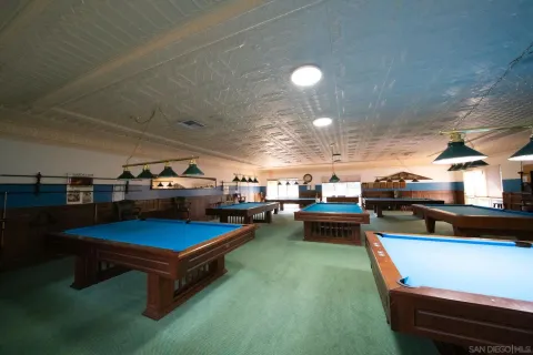 a picture of a wall with a white wall